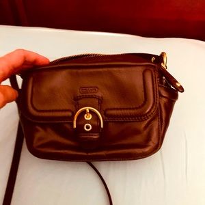 Women’s Coach crossbody camera bag style purse
